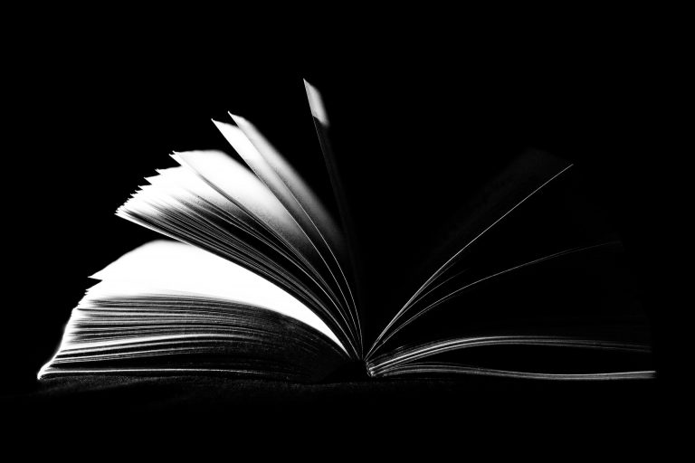 book-g64650788b_1920